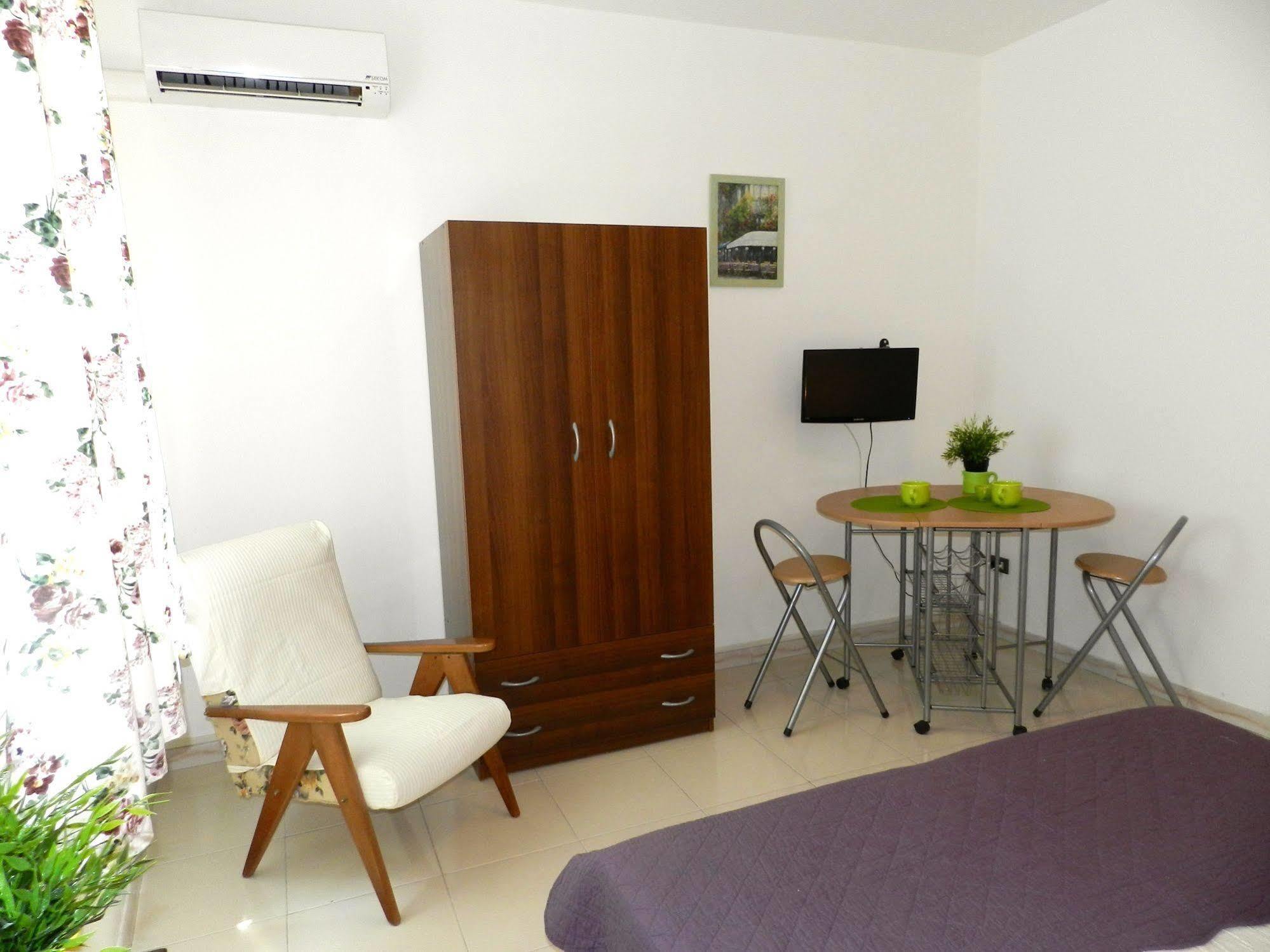 Orleans Apartments Palermo Exterior photo